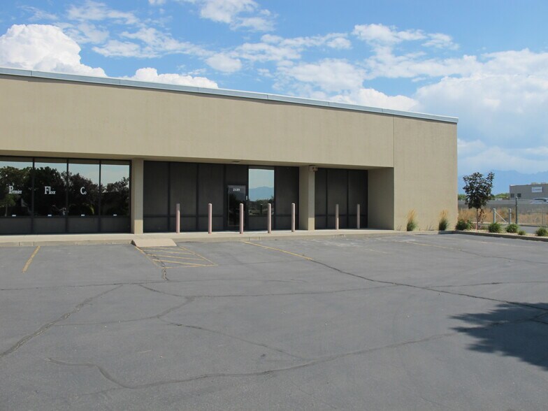 2133-2139 S 1260 W, Salt Lake City, UT à louer - Photo du bâtiment - Image 2 de 9