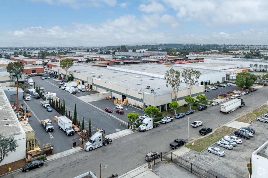 3110-3122 E Via Mondo Rd, Compton, CA for lease - Aerial - Image 2 of 2