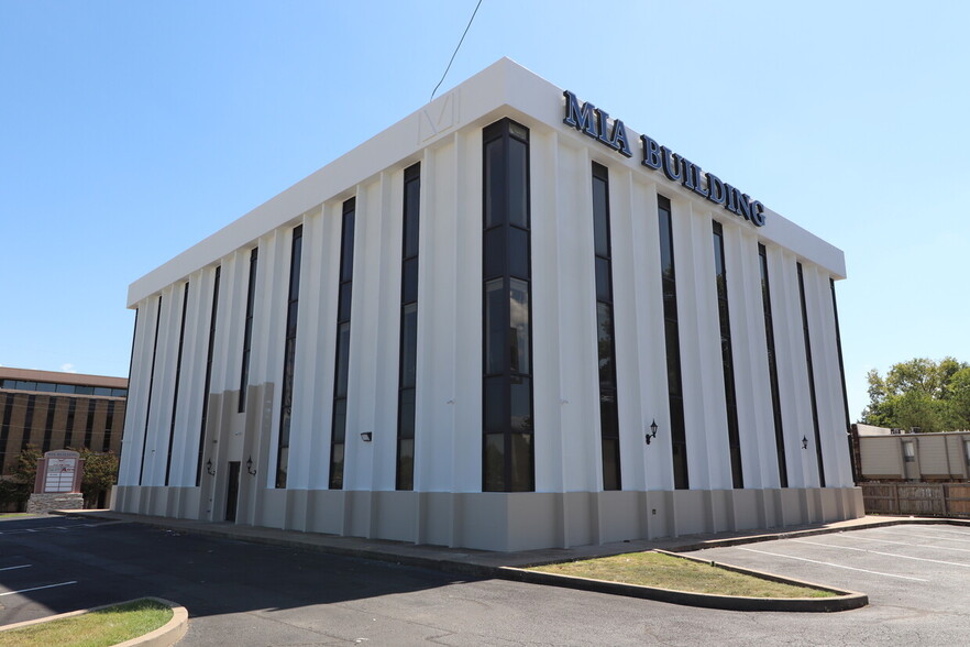 2816 E 51st St, Tulsa, OK for lease - Building Photo - Image 1 of 6