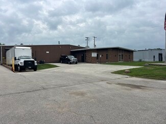 More details for 520 Progress Dr, Hartland, WI - Industrial for Sale