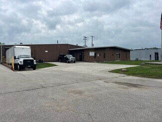 Plus de détails pour 520 Progress Dr, Hartland, WI - Industriel à louer