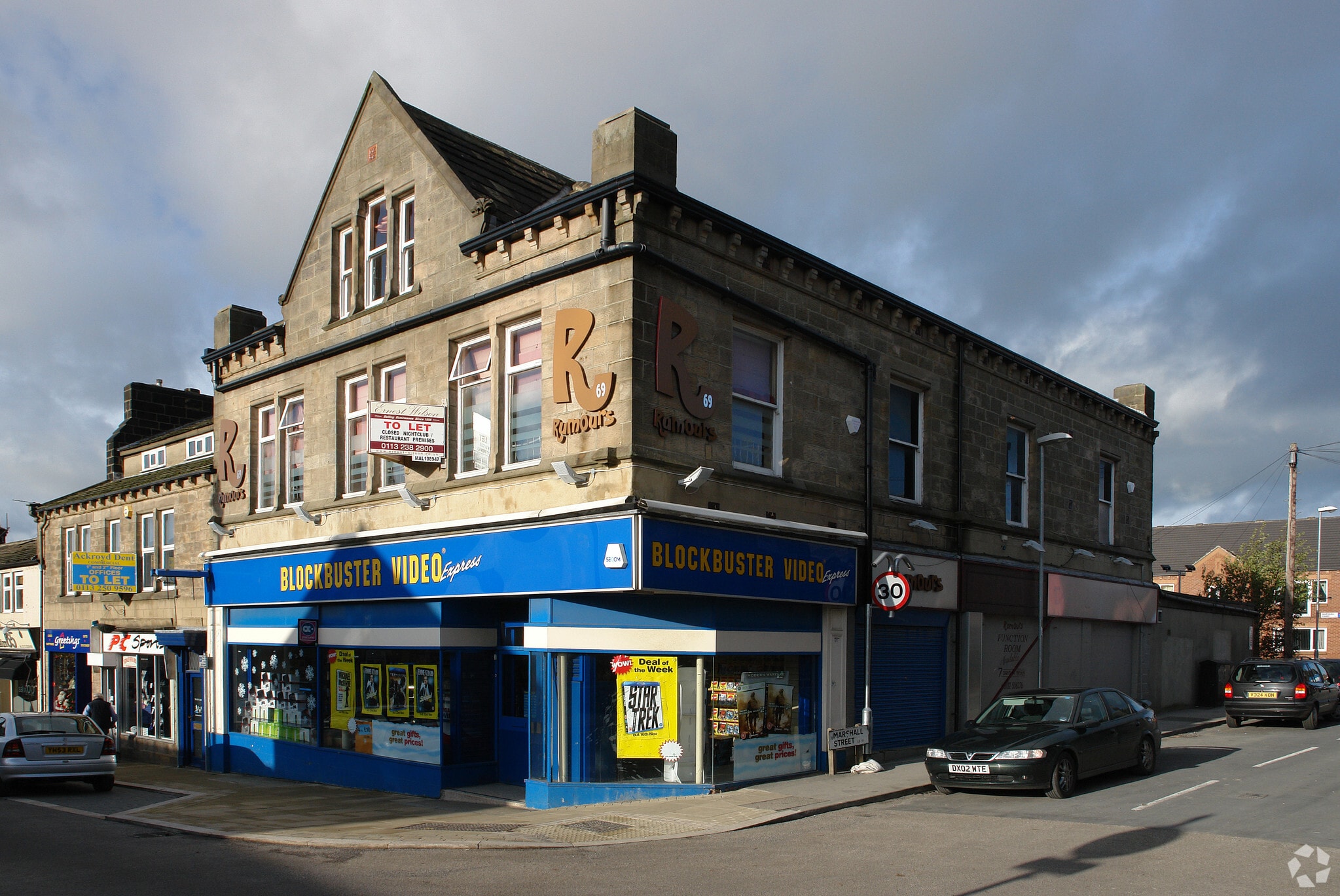 69 High St, Yeadon à louer Photo principale- Image 1 de 10