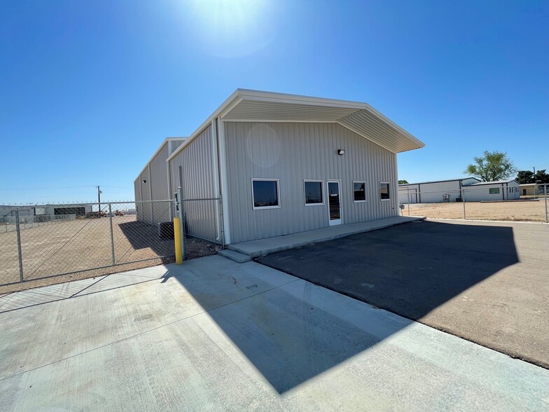 1505 Elwyn, Midland, TX à louer - Photo du bâtiment - Image 3 de 14