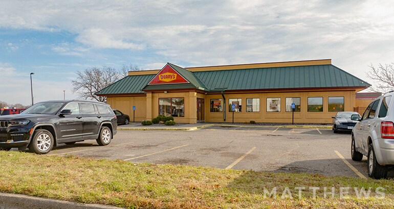 6405 James Cir N, Minneapolis, MN à louer Photo principale- Image 1 de 5