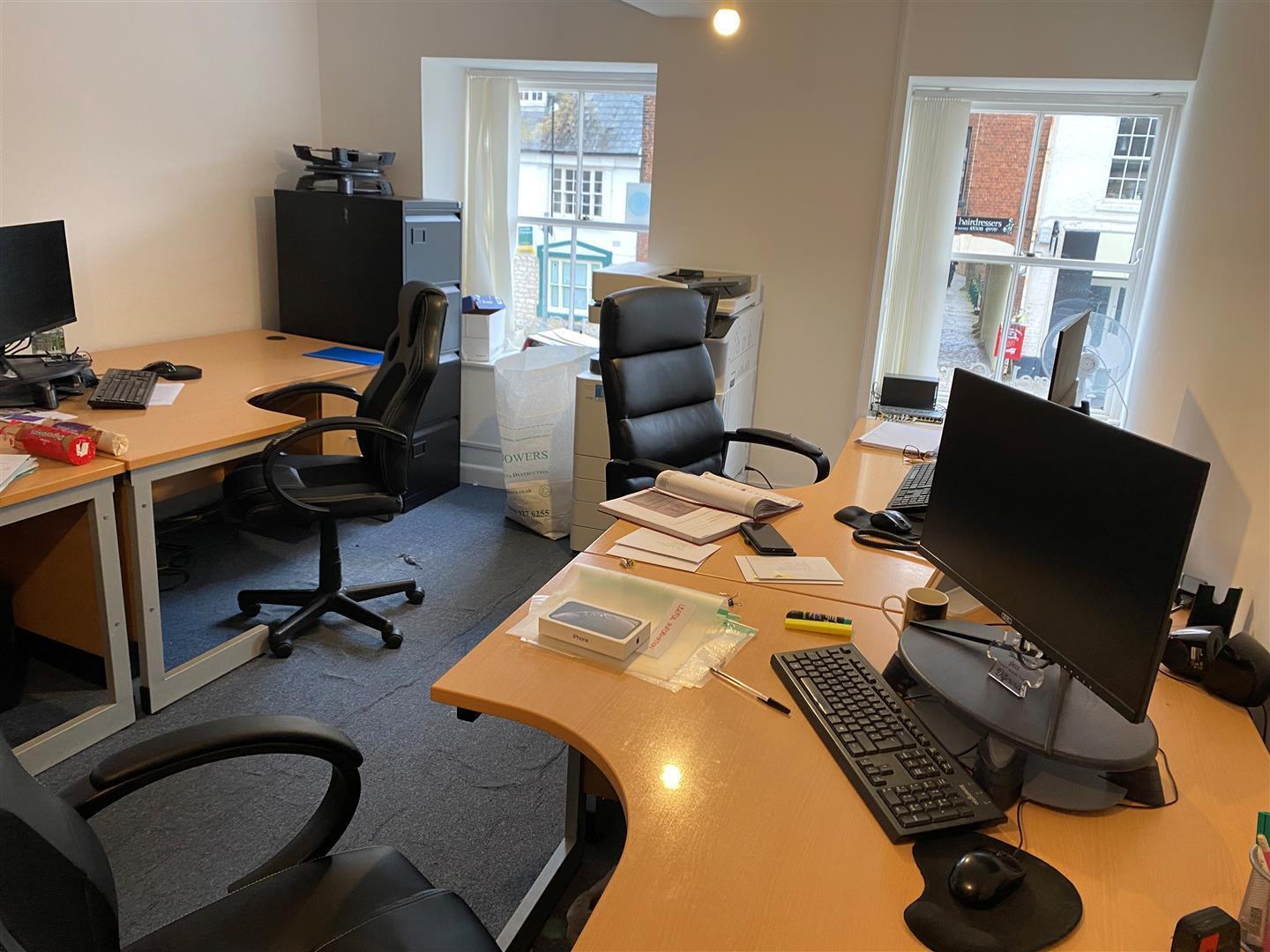 15-15a South, Bridport for lease Interior Photo- Image 1 of 7