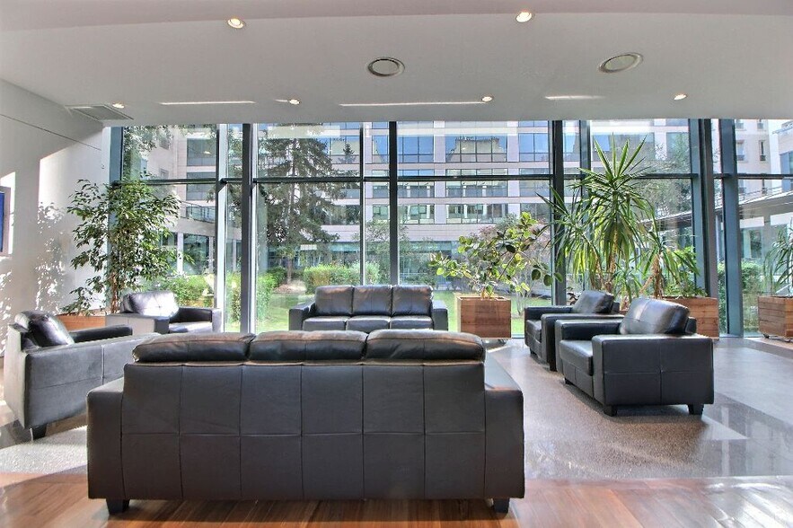 2 Bis Rue De Villiers, Levallois-Perret for lease - Interior Photo - Image 1 of 2