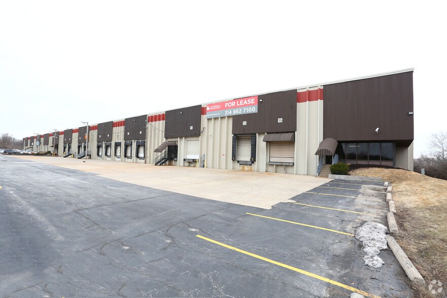 1812-1838 Walton Rd, Overland, MO for lease - Building Photo - Image 2 of 9