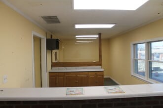 105 W Carmel Dr, Carmel, IN for sale Interior Photo- Image 1 of 4