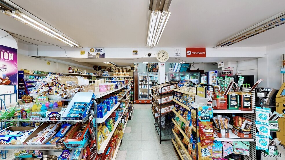 88 Elliott St, Brampton, ON à vendre - Photo du bâtiment - Image 3 de 15