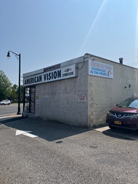 91 Broadway, Lynbrook, NY à vendre - Photo du bâtiment - Image 3 de 6