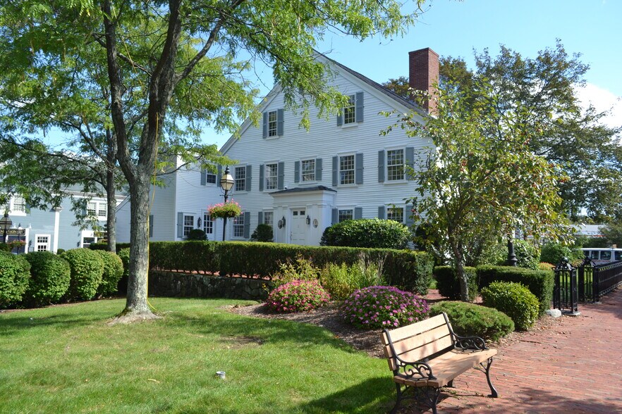 2 S Main St, Middleton, MA à louer - Photo du bâtiment - Image 3 de 8