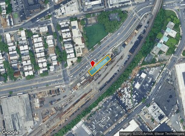 1582 Linden Blvd, Brooklyn, NY à louer - Photo du bâtiment - Image 3 de 8
