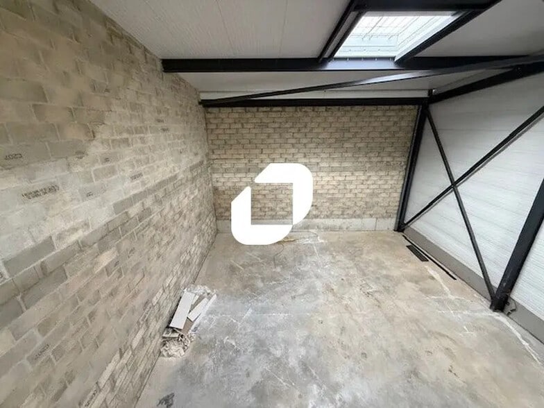 Flex in Ennery for lease - Building Photo - Image 1 of 16