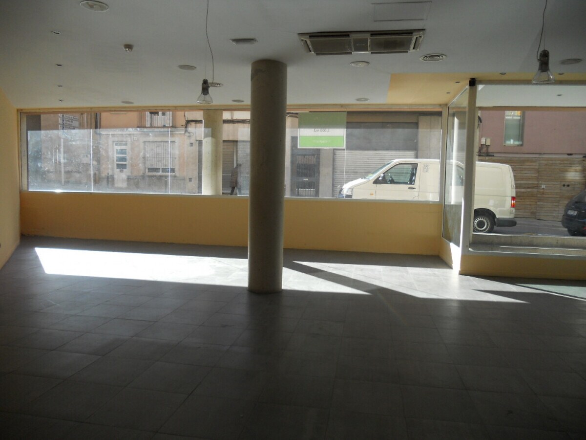 Vilafranca del Penedès, BAR 08720 - Unité - - - Photo intérieure - Image 1 of 29