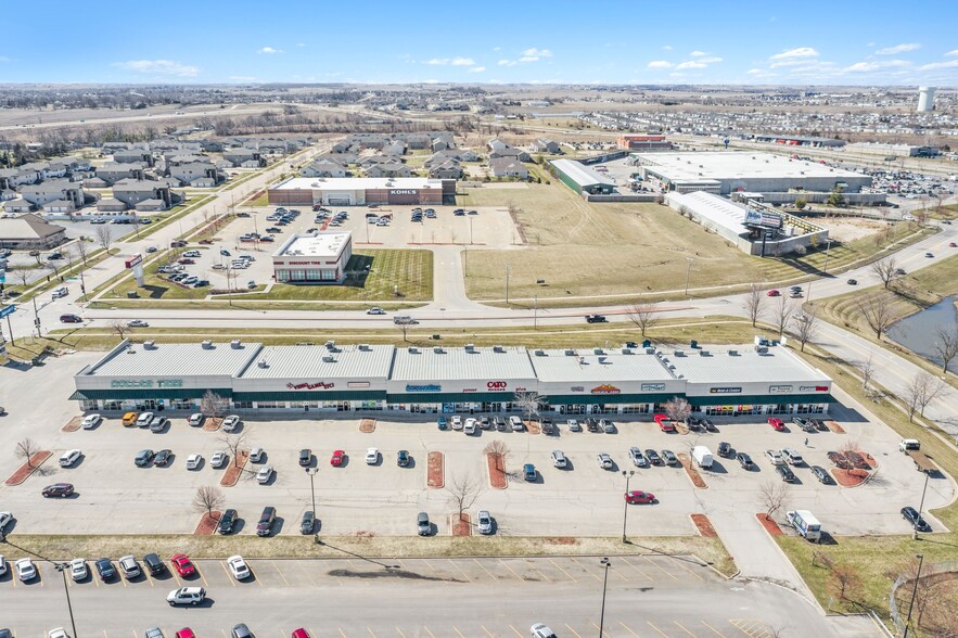 3005 SW Wiley Blvd, Cedar Rapids, IA for lease - Building Photo - Image 2 of 6