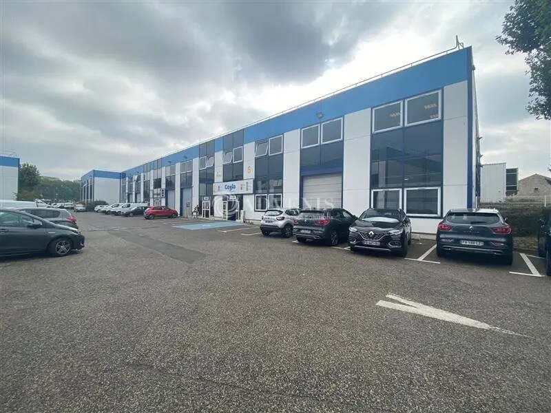 Flex dans Vitry-sur-Seine à louer Photo du bâtiment- Image 1 de 7