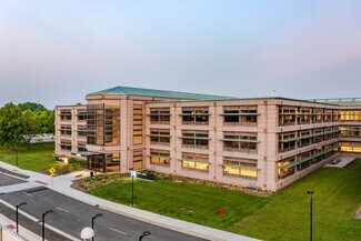 Plus de détails pour 2000 Center Dr, Hoffman Estates, IL - Bureau/Commerce de détail à louer