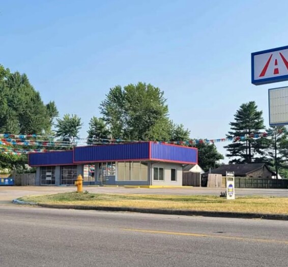 1223 E Riverside Dr, Evansville, IN à louer Photo du bâtiment- Image 1 de 11