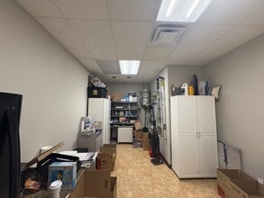 2308-2398 E Gowen Rd, Boise, ID for lease Interior Photo- Image 2 of 6