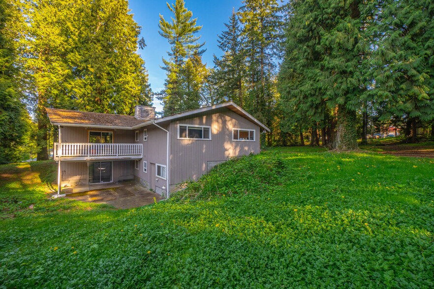 2727 176 St, Surrey, BC à vendre - Photo du bâtiment - Image 3 de 11