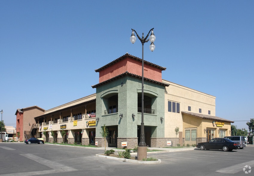 1201 24th St, Bakersfield, CA for sale - Primary Photo - Image 1 of 3