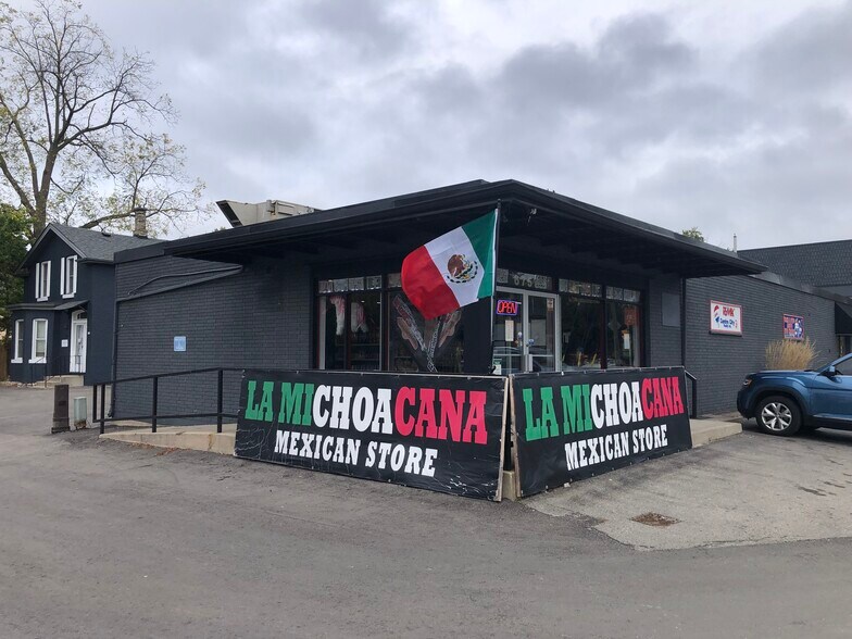 675 Adelaide St N, London, ON à vendre - Photo principale - Image 3 de 4