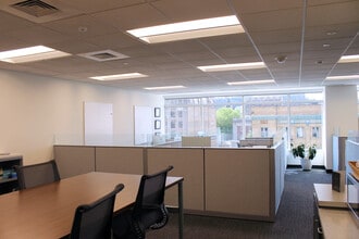 805 SW Broadway, Portland, OR à louer Photo du bâtiment- Image 2 de 5