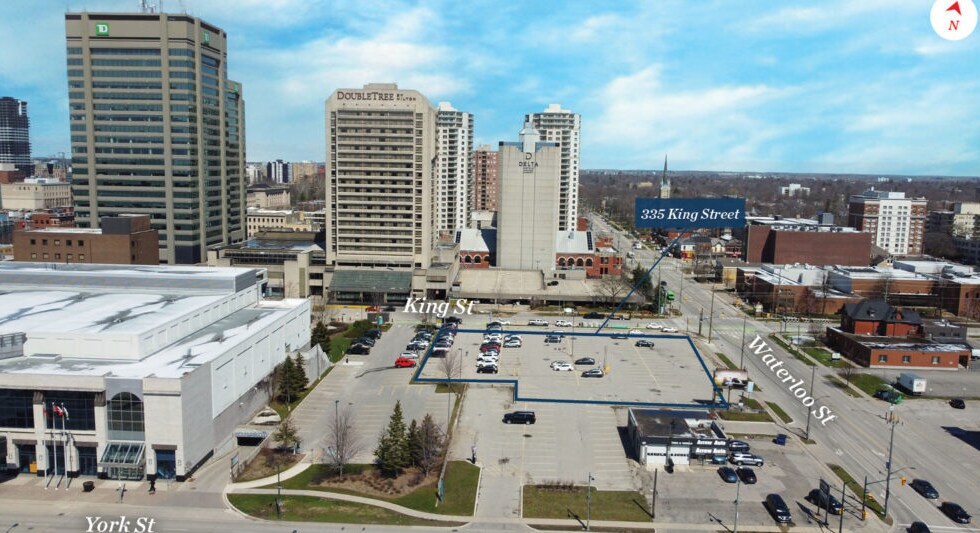 335 York St, London, ON à vendre Aérien- Image 1 de 1
