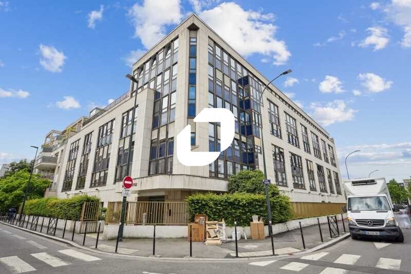 Bureau dans Clichy à louer - Photo du bâtiment - Image 1 de 14