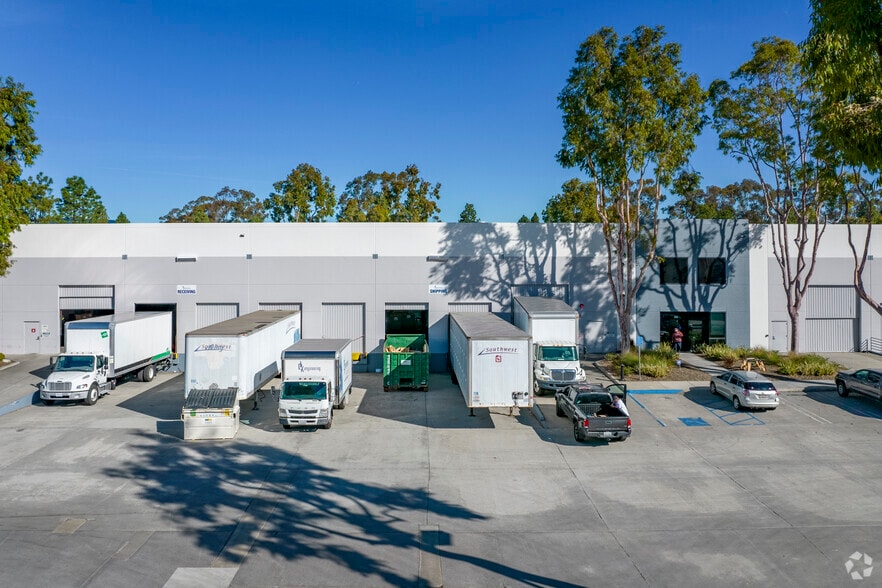11055 Technology Pl, San Diego, CA for lease - Building Photo - Image 2 of 7