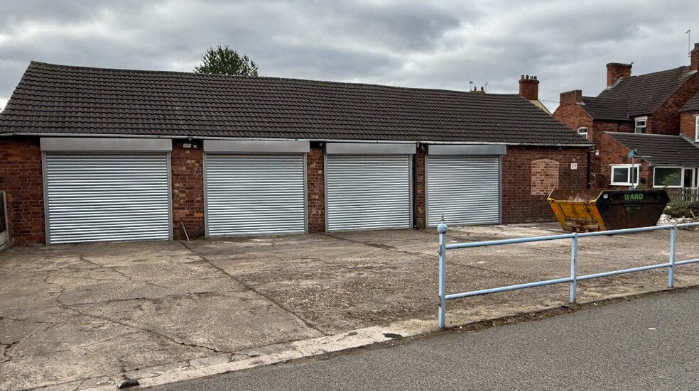 106 Oversetts Rd, Swadlincote à louer - Photo principale - Image 1 de 1