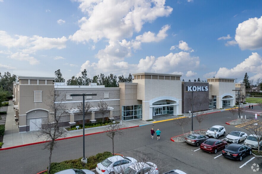 Elk Grove Florin Rd, Elk Grove, CA à louer - Photo du bâtiment - Image 2 de 7