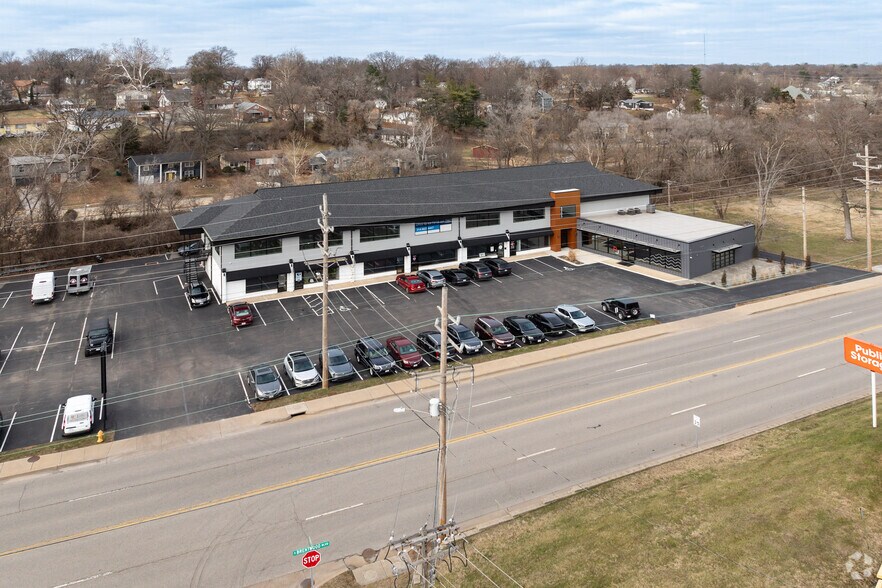 3201-3229 S Brentwood Blvd, Webster Groves, MO à louer - Aérien - Image 3 de 4