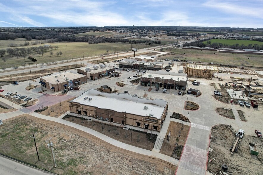 515 S Preston Dr, Celina, TX for lease - Building Photo - Image 2 of 6