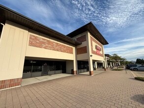 13717 S Route 30, Plainfield, IL for lease Interior Photo- Image 1 of 10