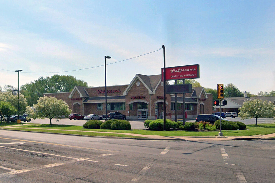 1330 N Reynolds Rd, Toledo, OH for lease - Building Photo - Image 2 of 5