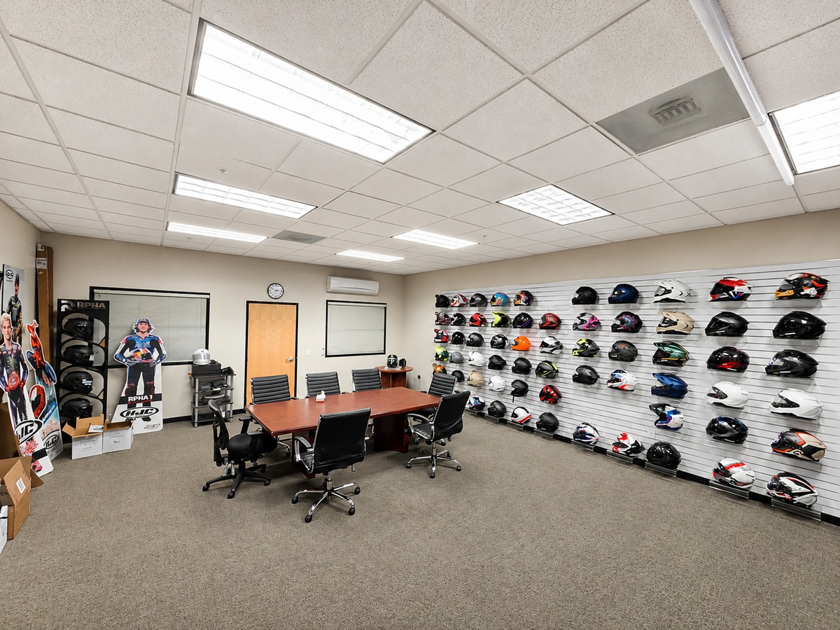 511 S Harbor Blvd, La Habra, CA 90631 - Unit V -  - Interior Photo - Image 1 of 6