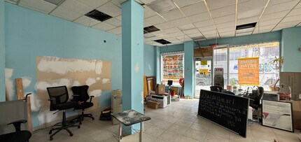 4321-4327 Broadway, New York, NY à louer Photo intérieure- Image 2 de 4