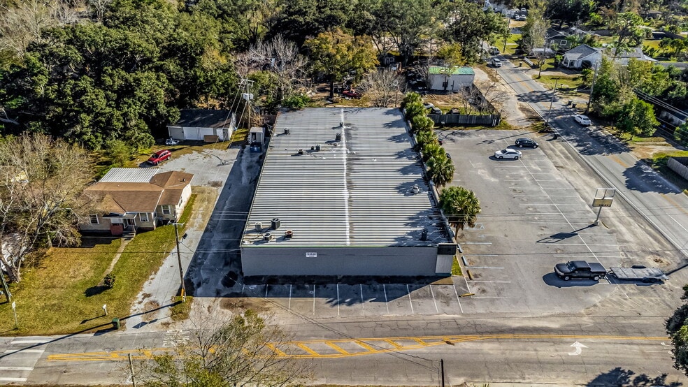 4828 W Jackson St, Pensacola, FL for sale - Building Photo - Image 2 of 8