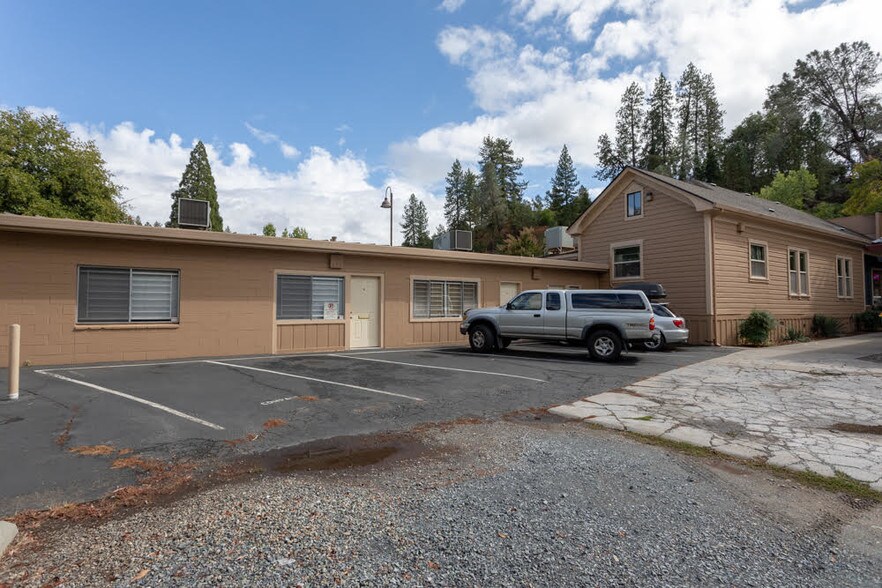 537 Main St, Placerville, CA à vendre - Photo du bâtiment - Image 2 de 33