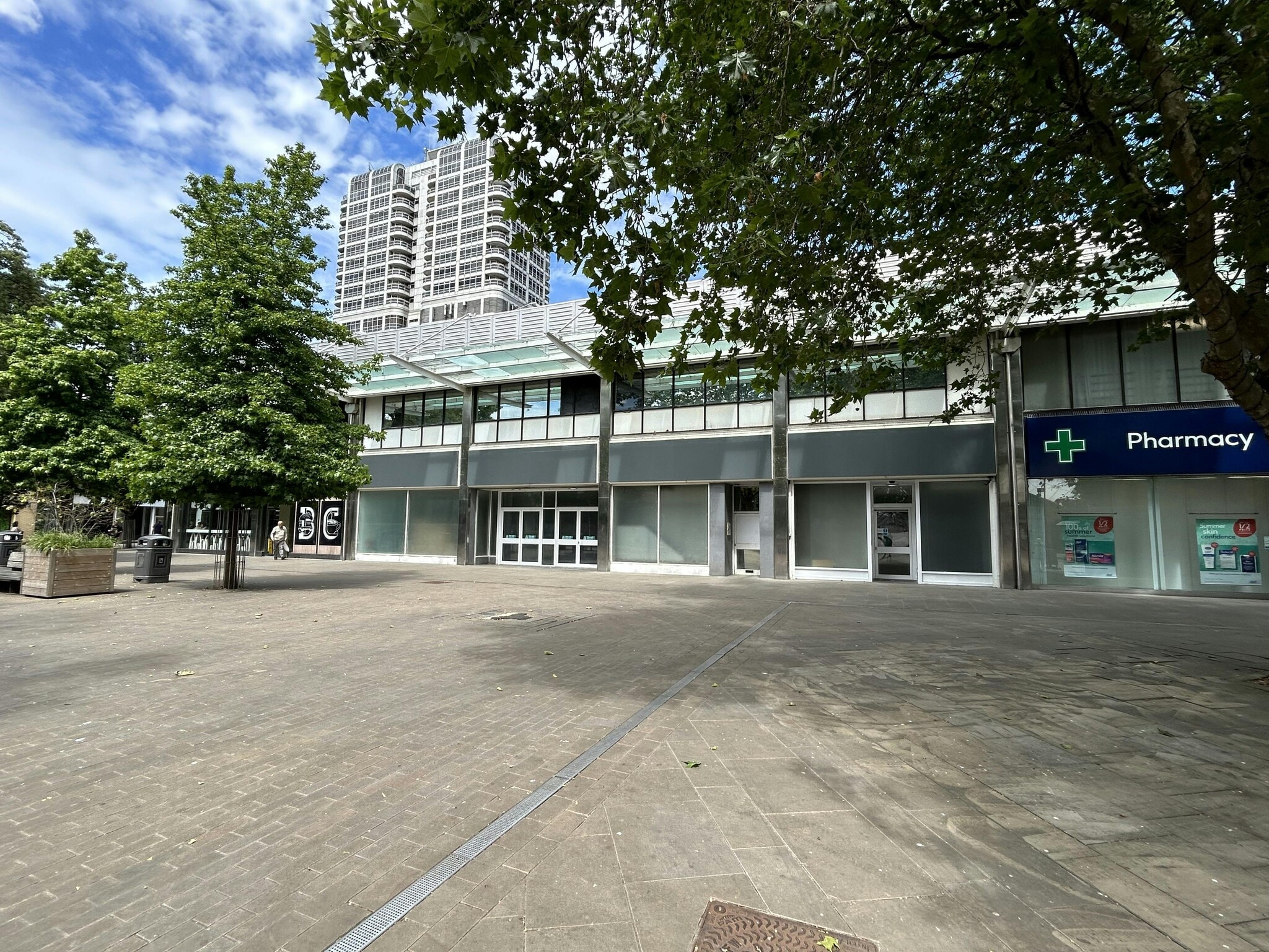 The Plaza, Swindon for lease Building Photo- Image 1 of 2