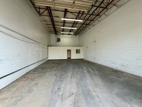 6505 Pulaski Hwy, Rosedale, MD à louer Photo intérieure- Image 2 de 5