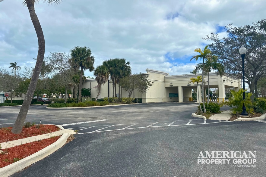 150 US Highway 1, Tequesta, FL à vendre - Photo du bâtiment - Image 2 de 4