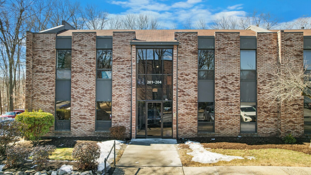 55 Old Turnpike Rd, Nanuet, NY à louer Photo du bâtiment- Image 1 de 32