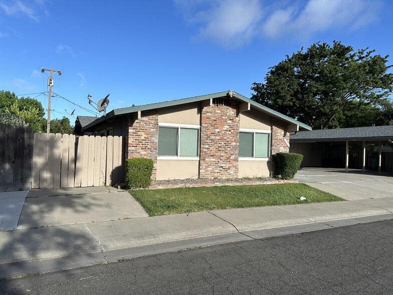 429 Vincente Way, Stockton, CA à vendre - Photo du b timent - Image 3 de 90