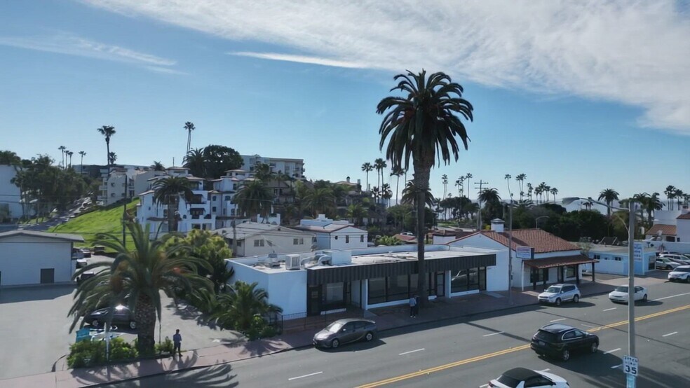 1640 N El Camino Real, San Clemente, CA à vendre - Vidéo sur l’inscription commerciale - Image 2 de 28