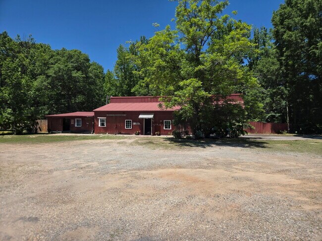 More details for 5531 Macon Hwy, Bishop, GA - Retail for Sale
