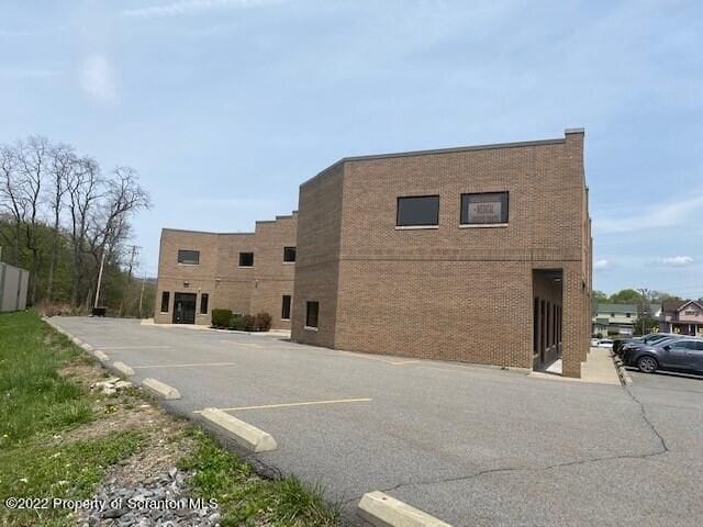1300 Wheeler Ave, Dunmore, PA for lease - Building Photo - Image 2 of 4
