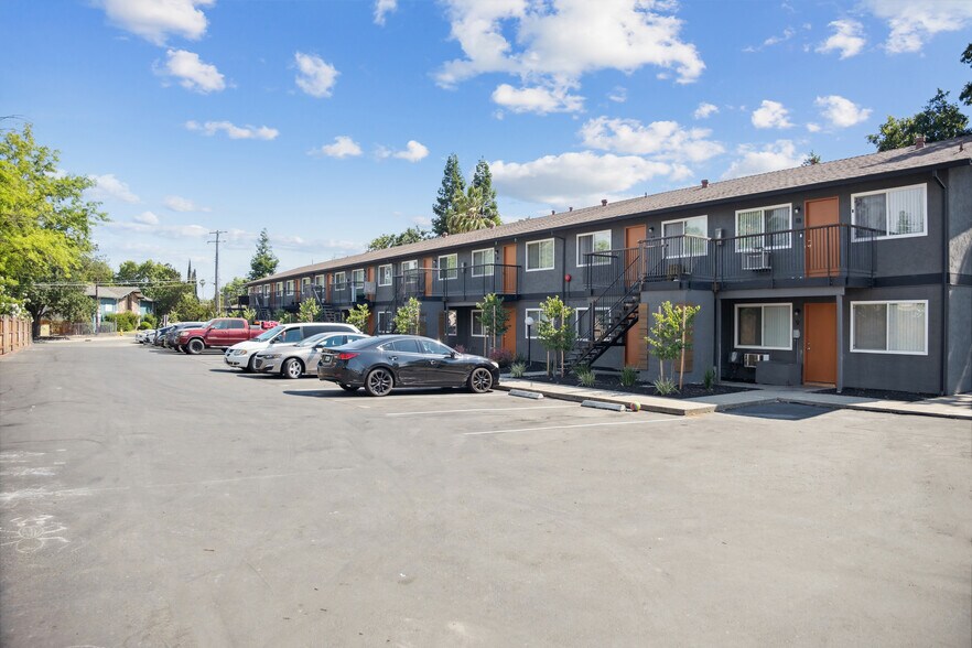 3831-3835 Annadale Ln, Sacramento, CA à vendre - Photo du bâtiment - Image 3 de 22
