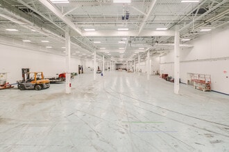 1 Corporate Woods Dr, Bridgeton, MO for sale Interior Photo- Image 2 of 20